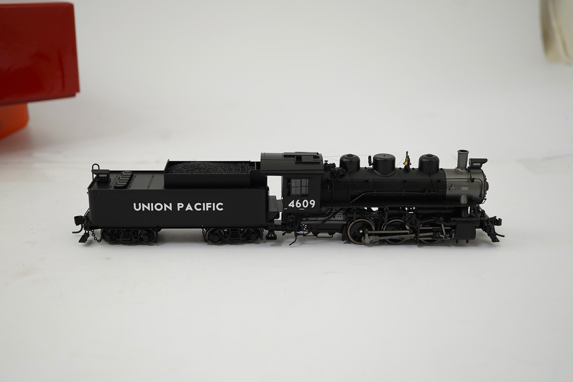 Two boxed HO gauge Union Pacific locomotives; a Proto 2000 Heritage Steam Collection USRA, 4609, 0-6-0 locomotive with bogie tender, together with a Mantua Consolidation, 396, 2-8-0 locomotive with bogie tender, both pow